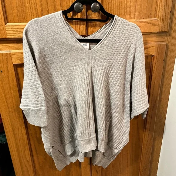 CAbi Gray V-Neck Top - Picture 9 of 12